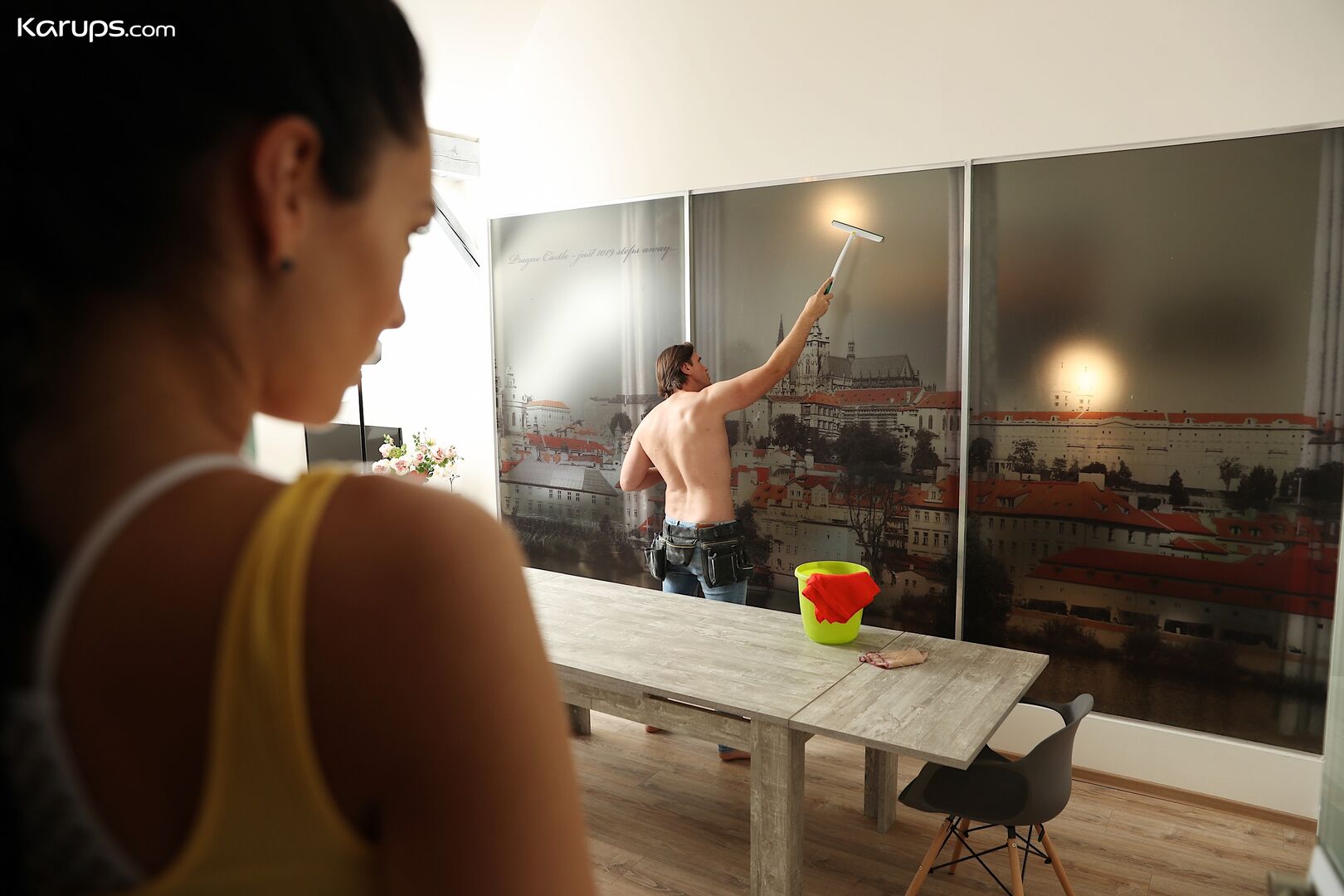 CREAMING THE CLEANER