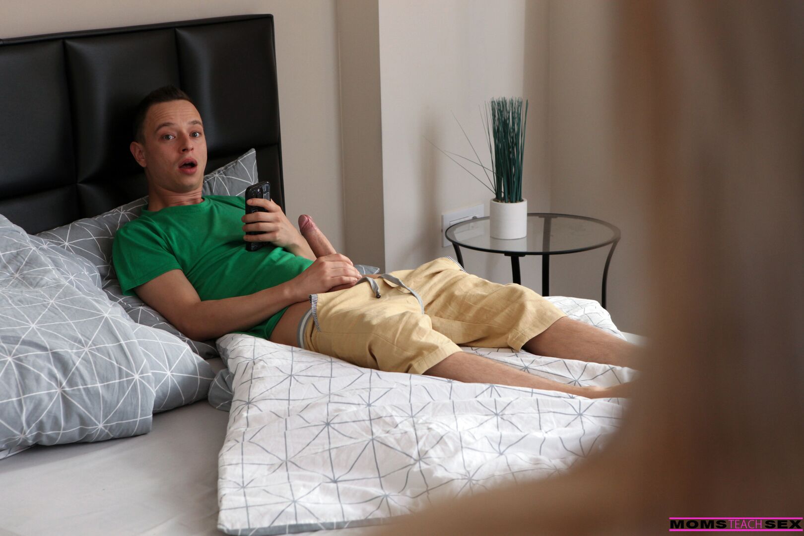 Coming Twice For Stepmom - S22:E2