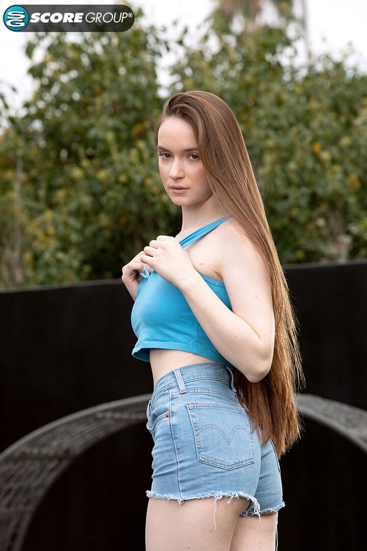 BEAUTIFUL BRUNETTE TEEN HAZEL SHOWS OFF HER HAIRY PUSSY AND MASTURBATES OUTDOORS.