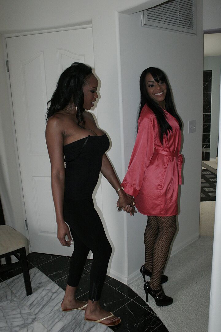 Ghetto Bitches Sandi And Eve Go Dyke On Each Other