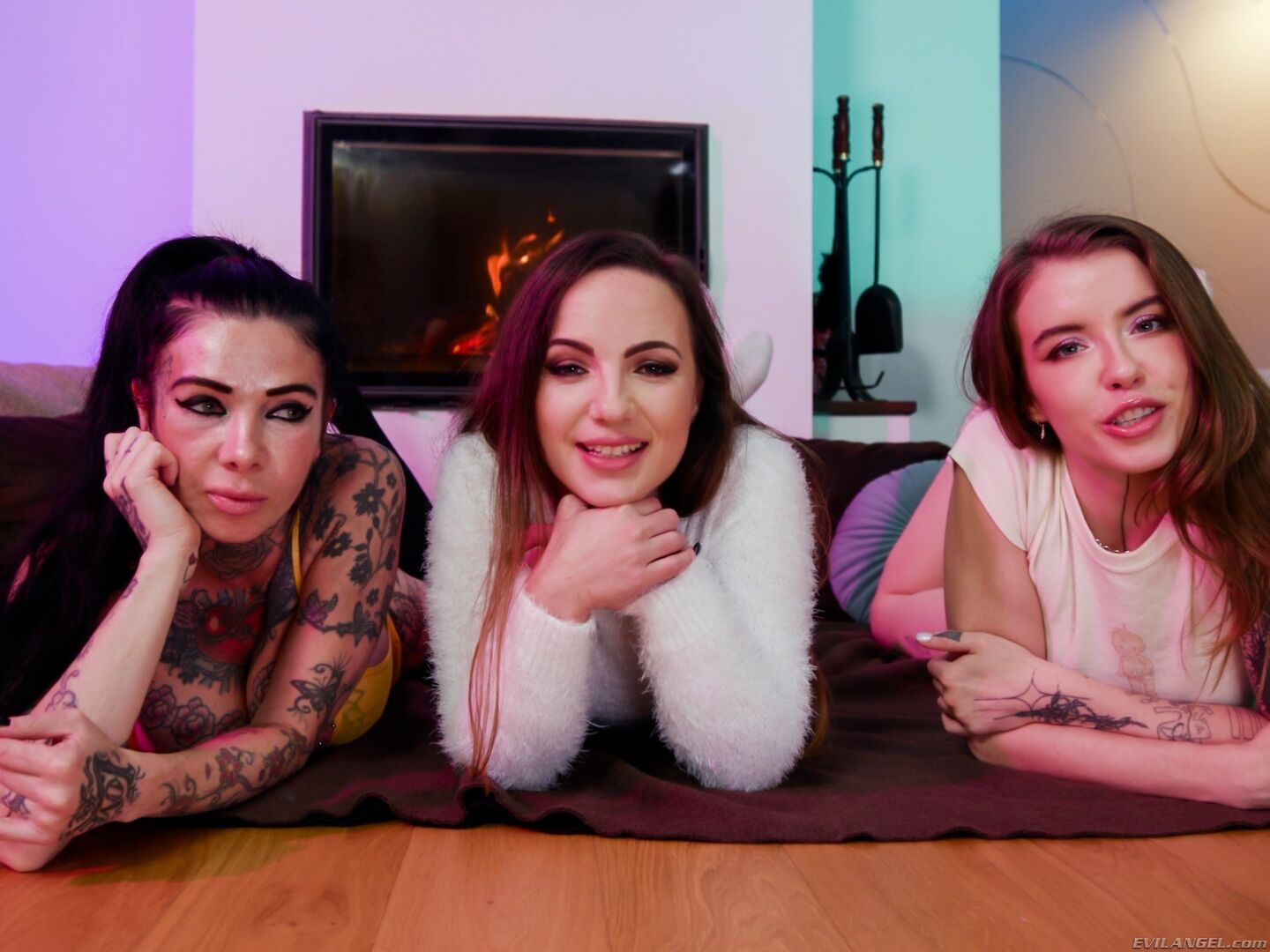 MEGAN, EDEN, KRISTY Gaping & A2M 3-Way