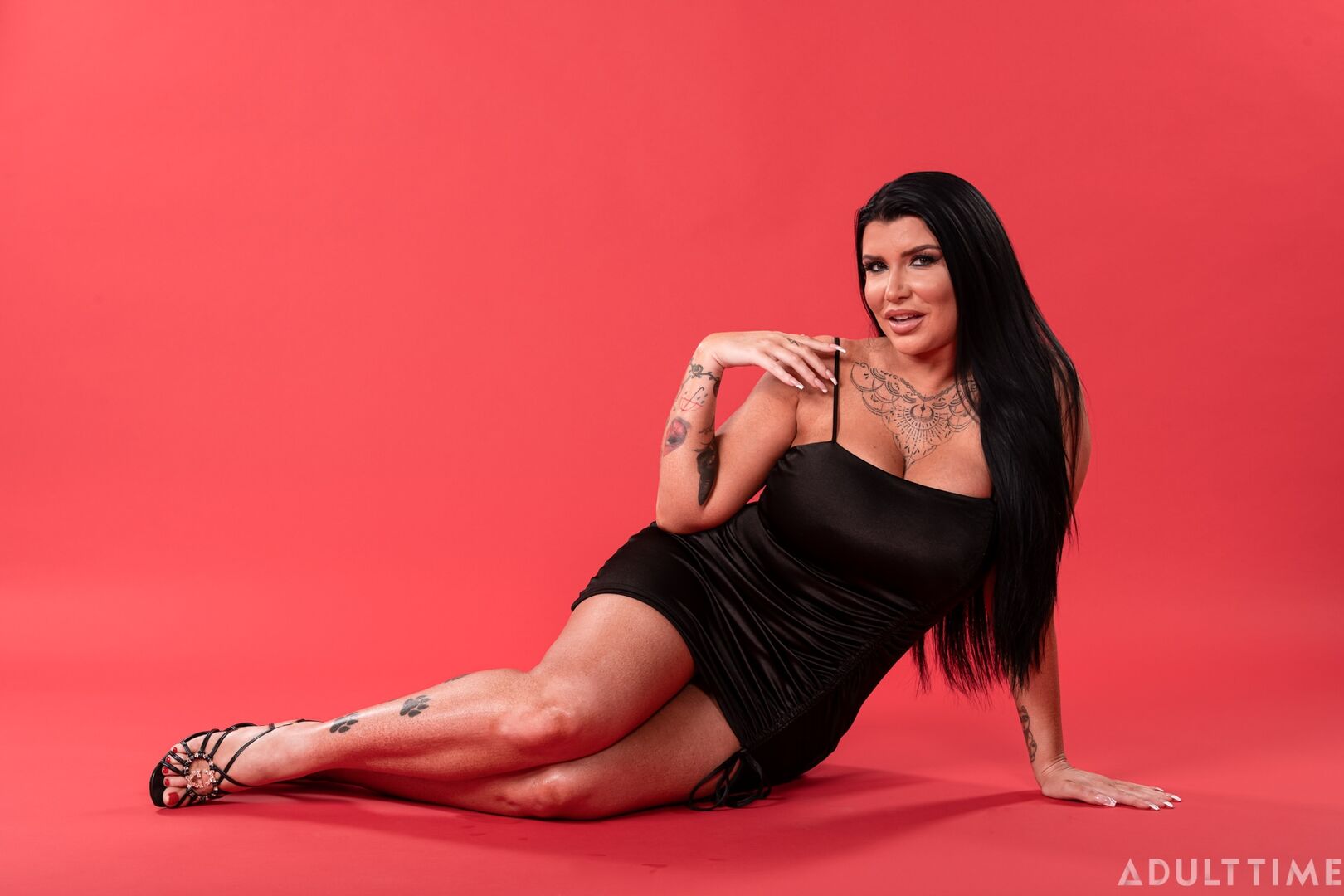 Up Close With Romi Rain