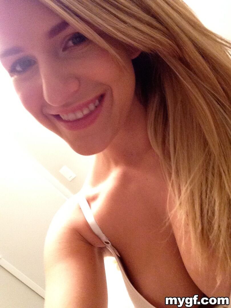 Hot blonde loves video games