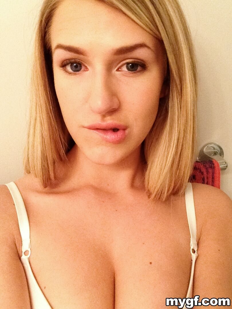 Hot blonde loves video games
