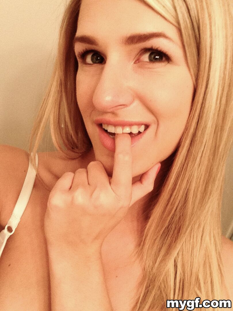 Hot blonde loves video games
