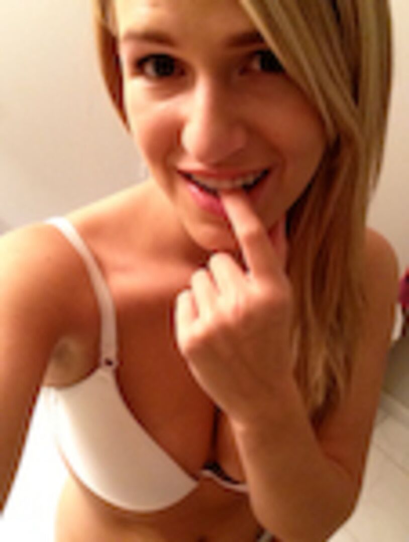 Hot blonde loves video games