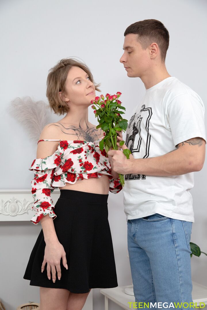 Roses turn the cutie on