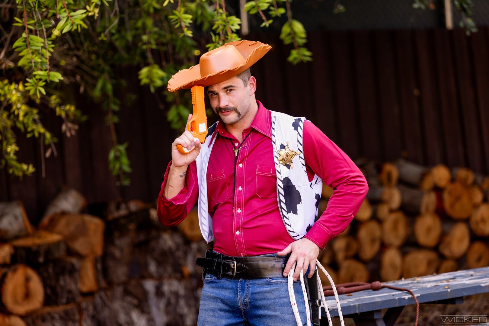 Sunny Goldmelons - Scene 1