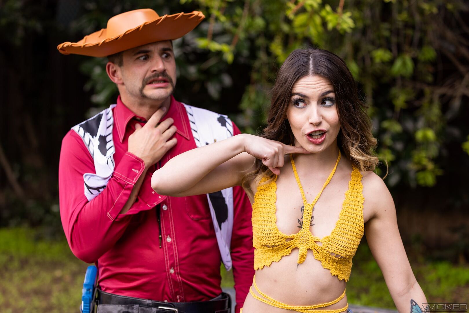 Sunny Goldmelons - Scene 1