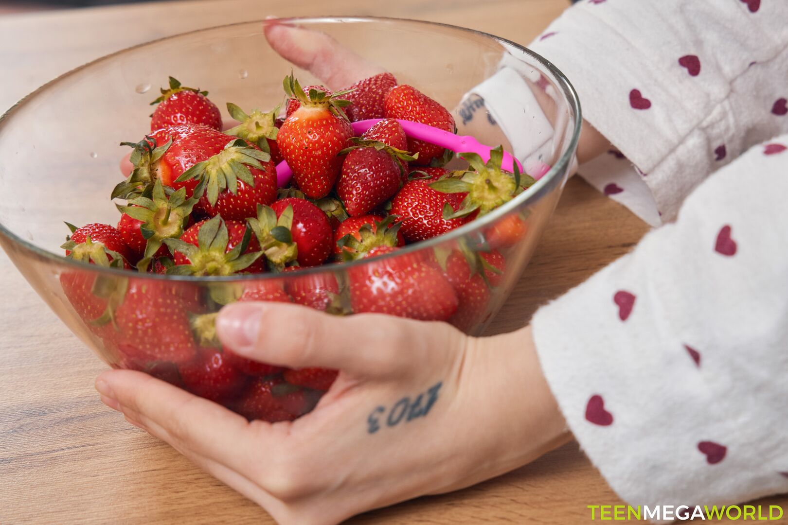 Strawberry orgasm