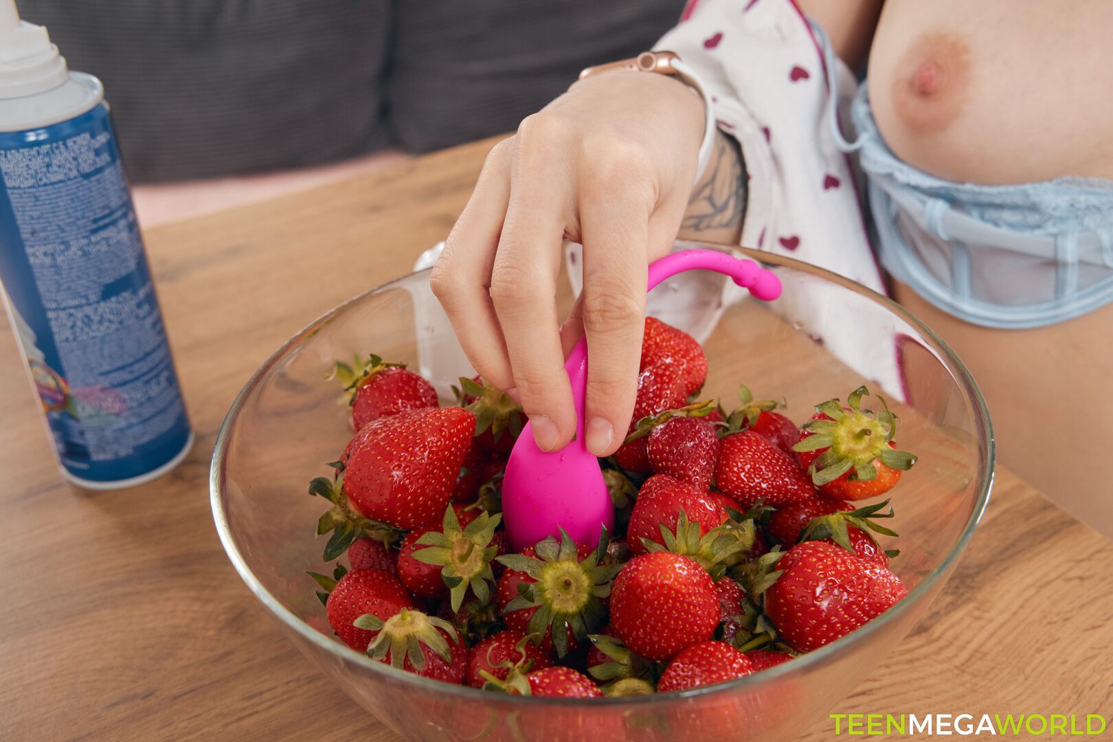 Strawberry orgasm