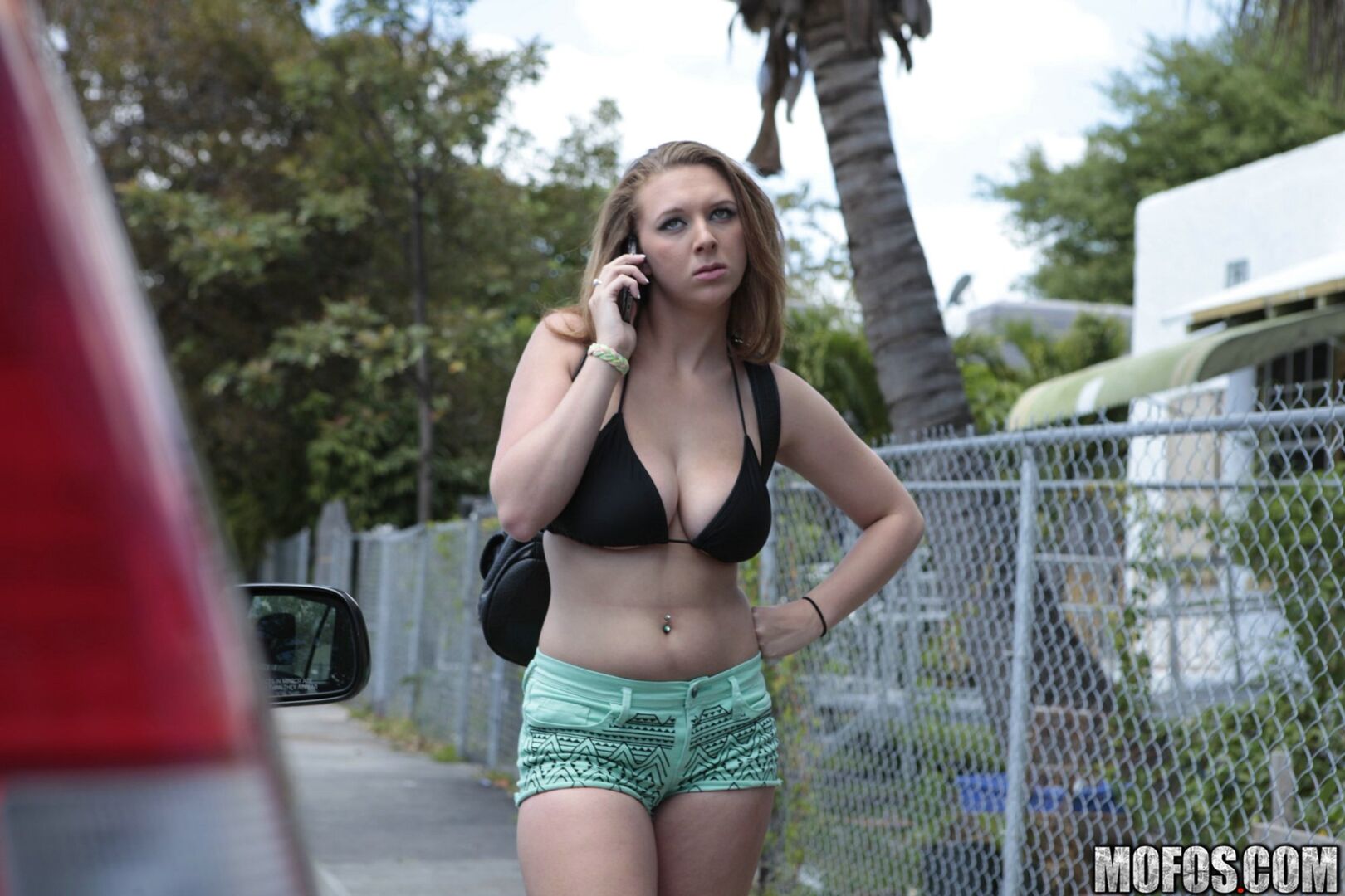 Flashing Those Titties for the Camera!