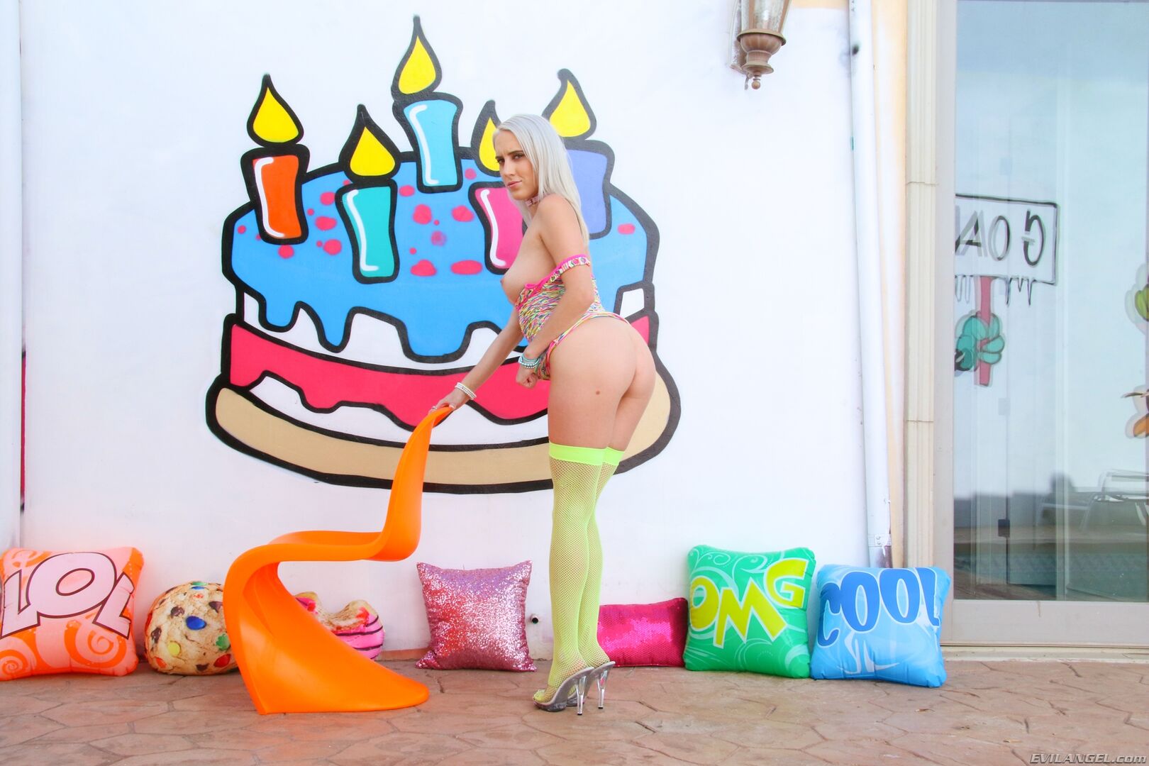 Squirting Audition Soaks Director
