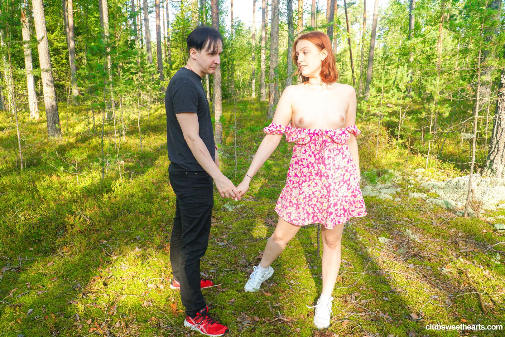 Redhead Fergy horny in nature