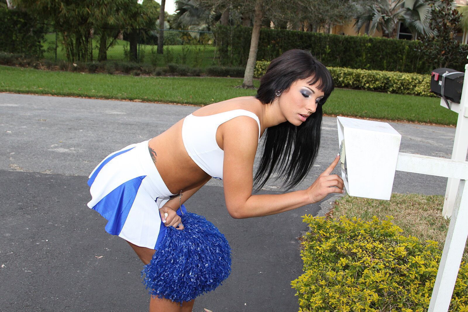 Fucking A Cheerleader After The Big Game