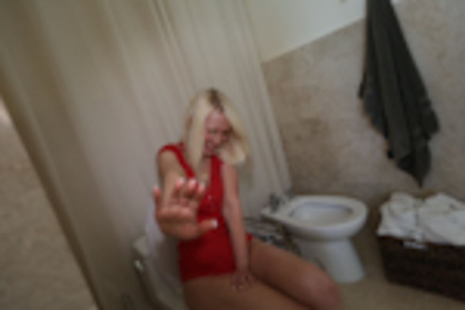 Amateur Couple Fucks On Cam!