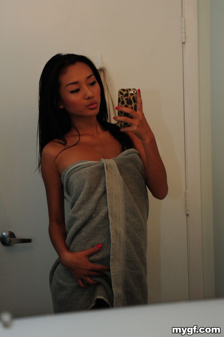 Amateur Deep Throats In Home-Video