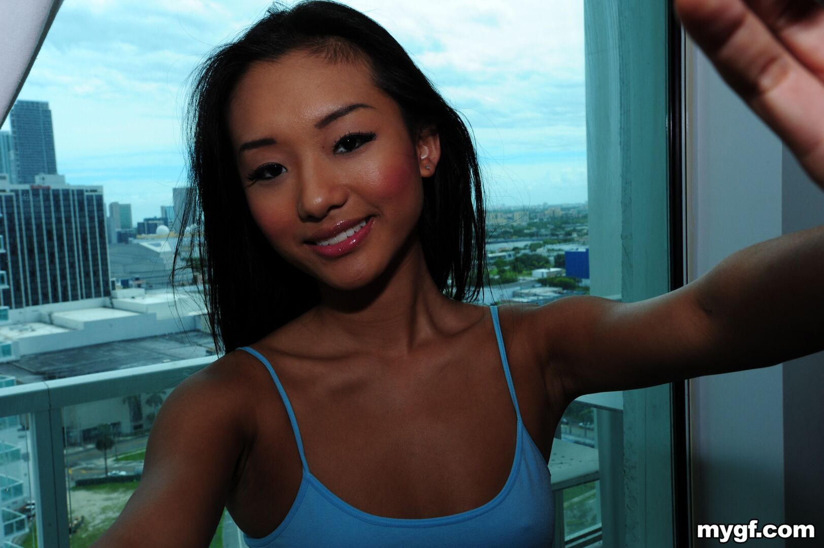 Amateur Deep Throats In Home-Video