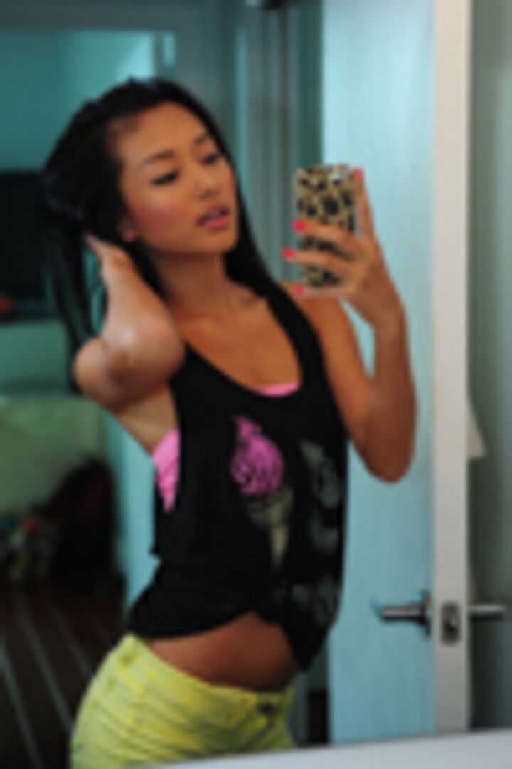 Amateur Deep Throats In Home-Video