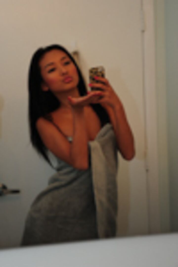 Amateur Deep Throats In Home-Video