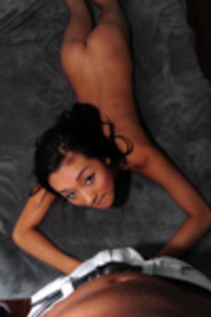 Amateur Deep Throats In Home-Video