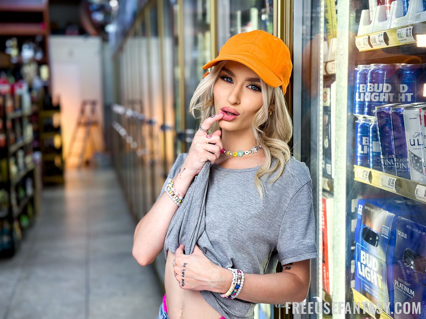 Feeling Up The Hot Ladies From the Grocery Store