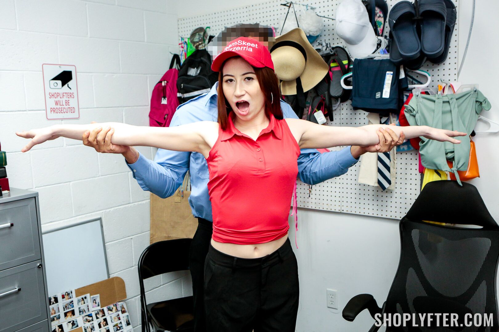 Case No. 8001408 - The Pizza Delivery Girl