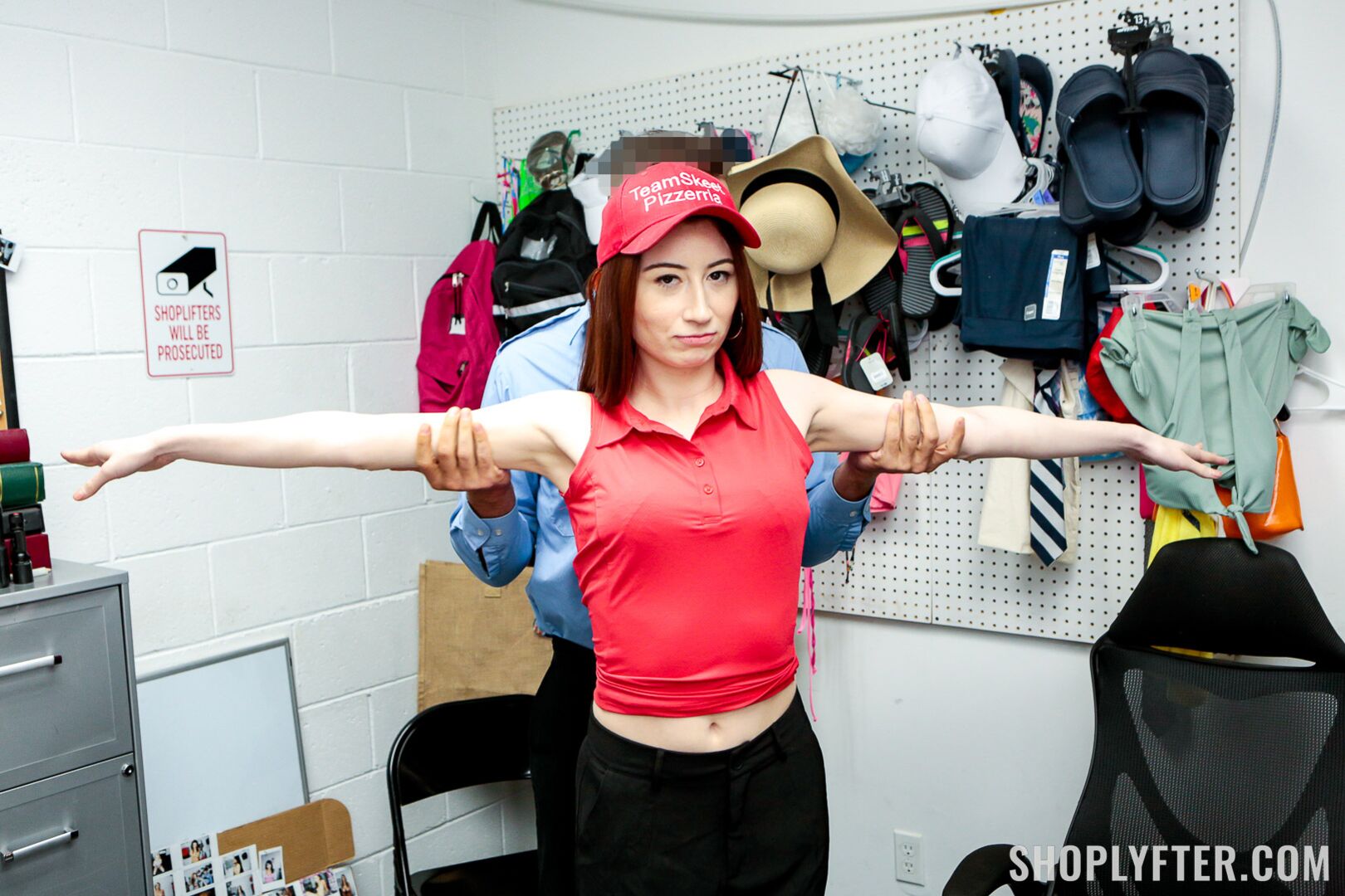 Case No. 8001408 - The Pizza Delivery Girl