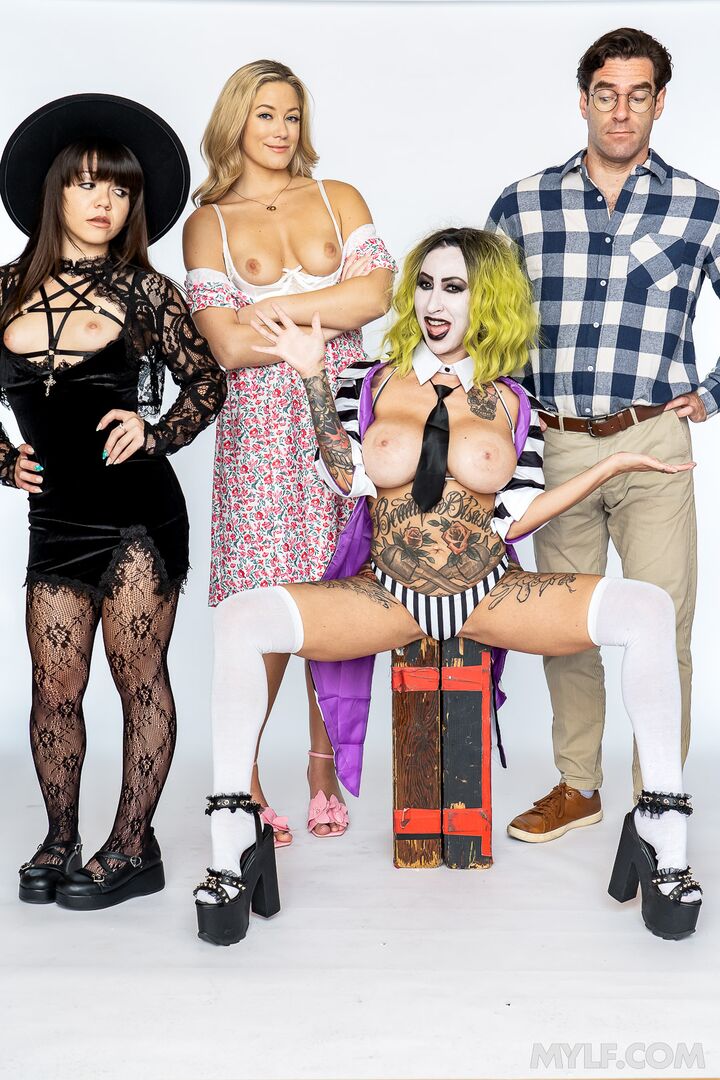 Pussyjuice (Beetlejuice Parody)