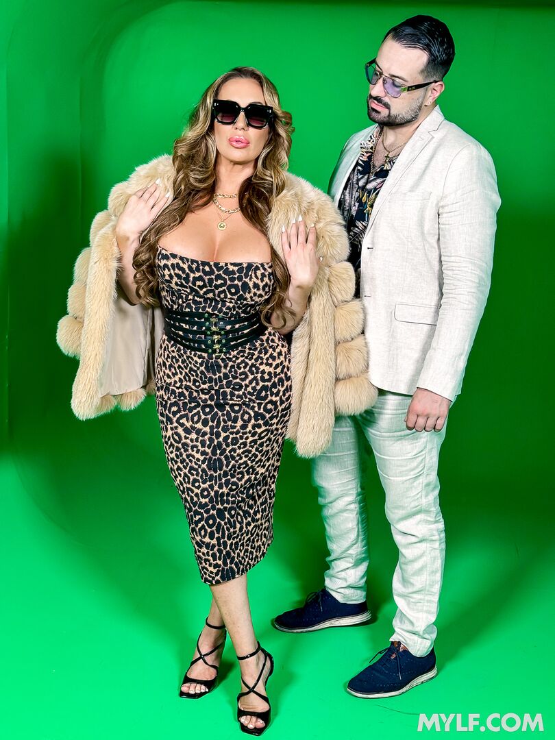 Celebrating Busty Legend Richelle Ryan