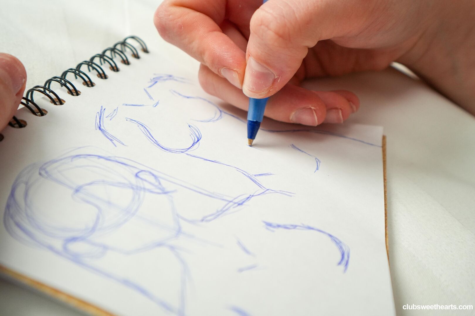 Butterfly gets horny by her own drawing