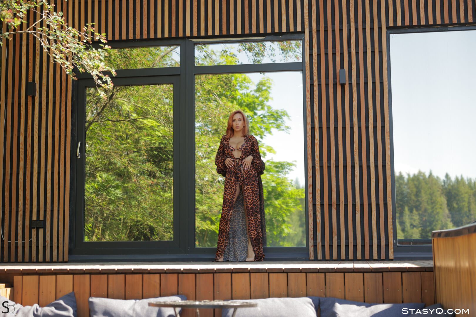 Lia Mango Video Release StasyQ 612