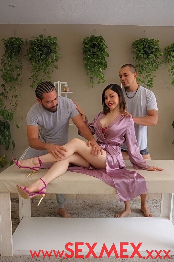 Threesome At The Spa . Cindy Joss