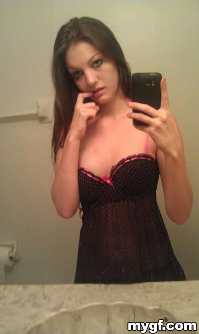 Brunette Loves To Be Fucked