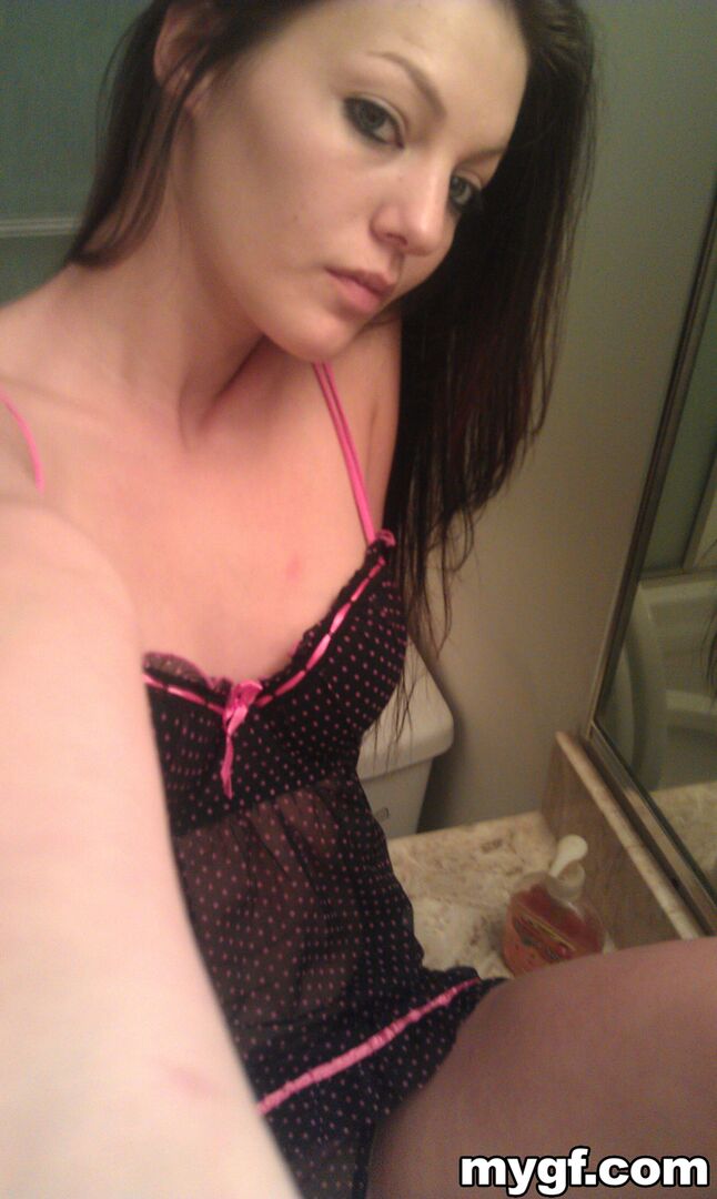 Brunette Loves To Be Fucked