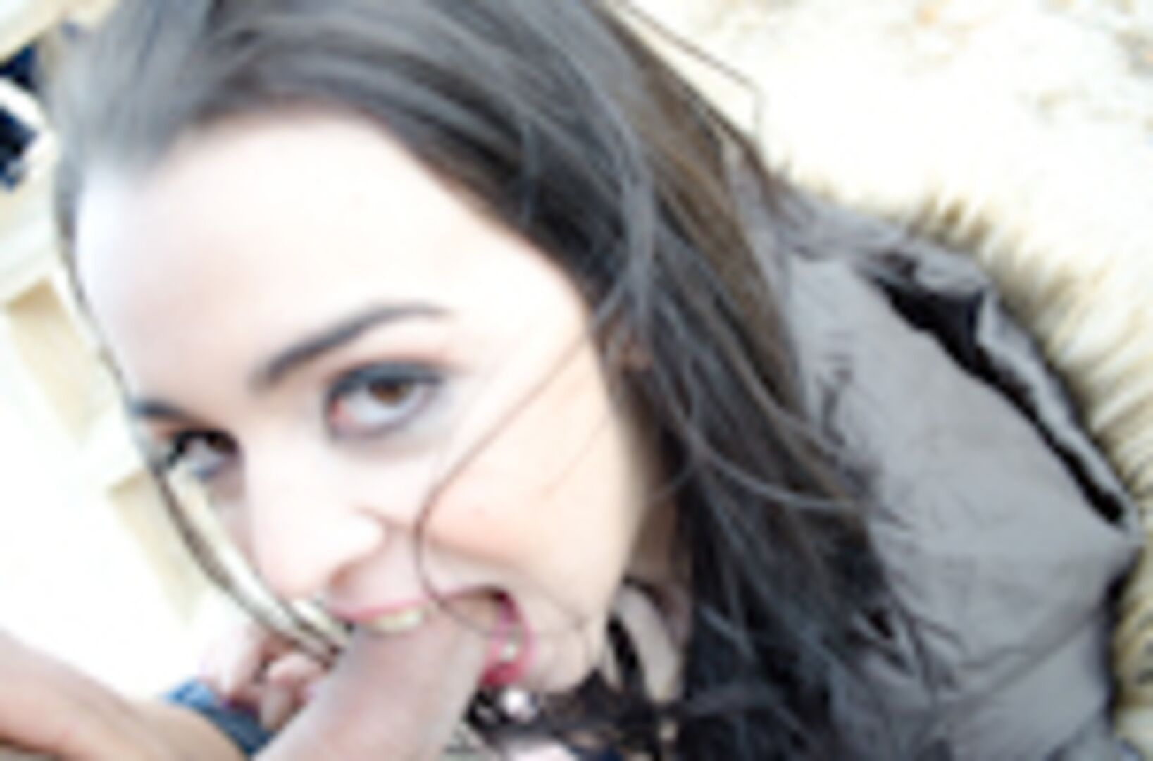 Claudia loves fucking outdoors