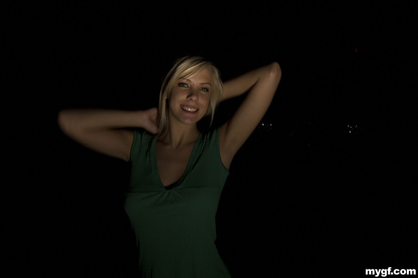 Stepmoms A Swinger - S4:E6