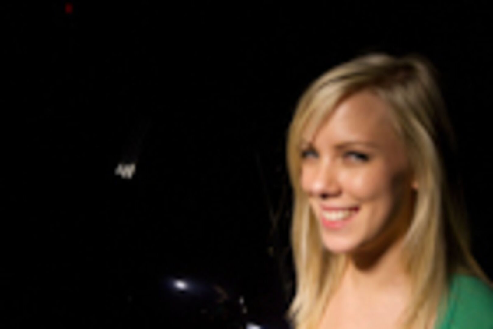 Stepmoms A Swinger - S4:E6