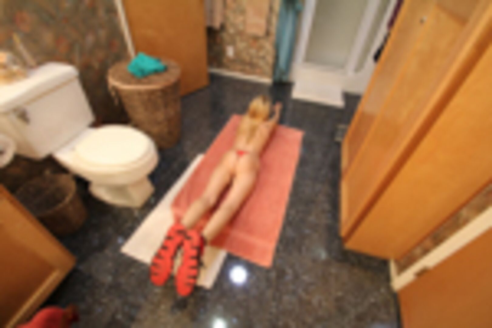 Oiling up her sexy body before fucking her pussy and mouth