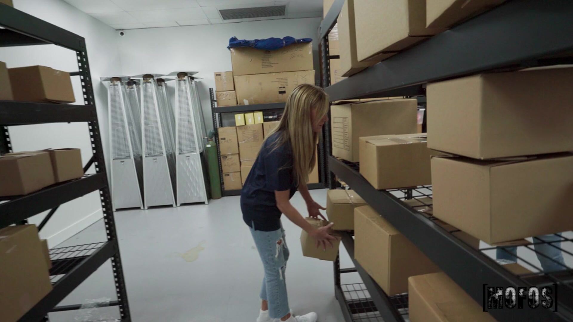 Warehouse Game of Hide the Package