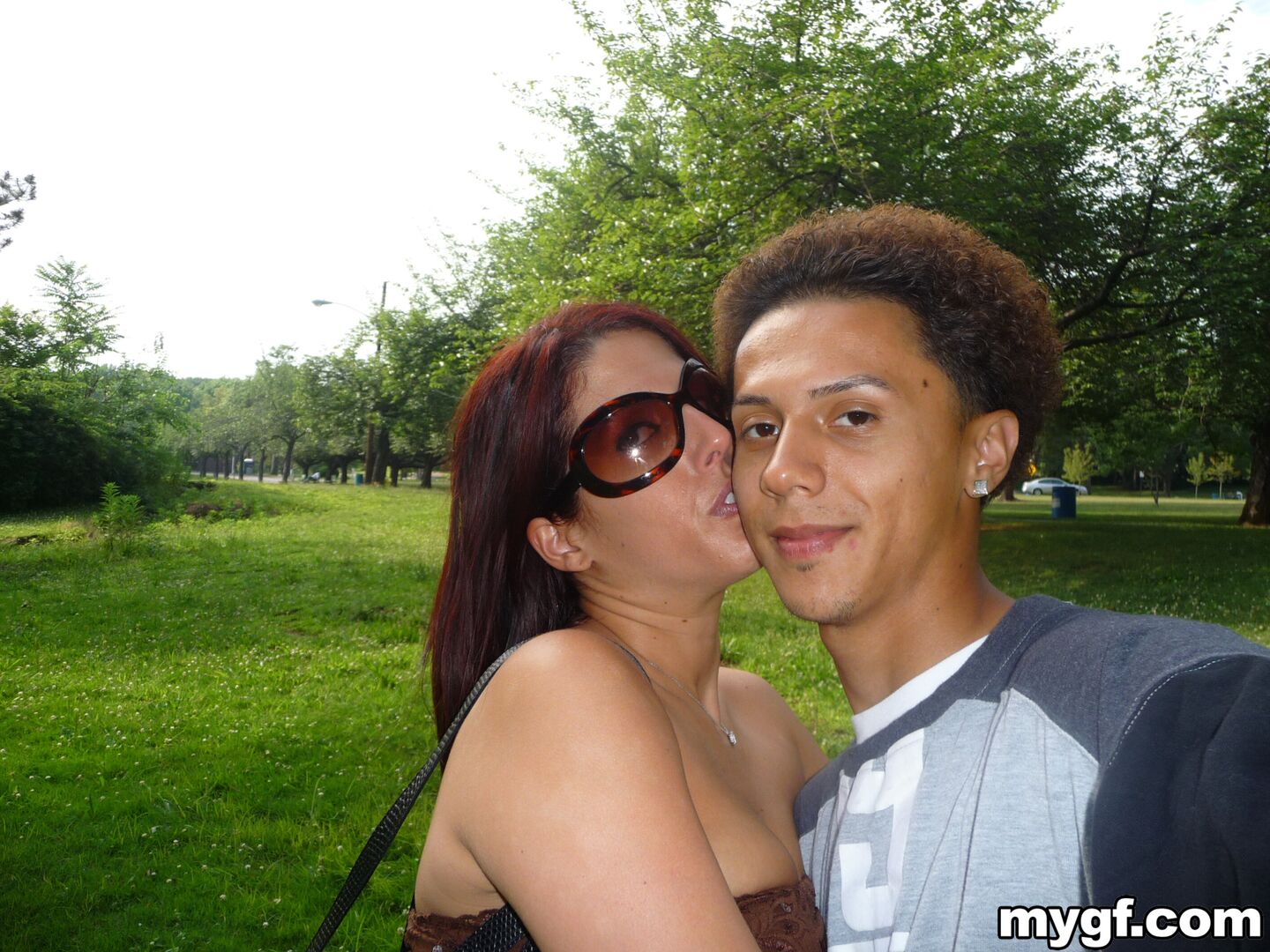Dude's Girlfried's pussy Is Tight and Thick!