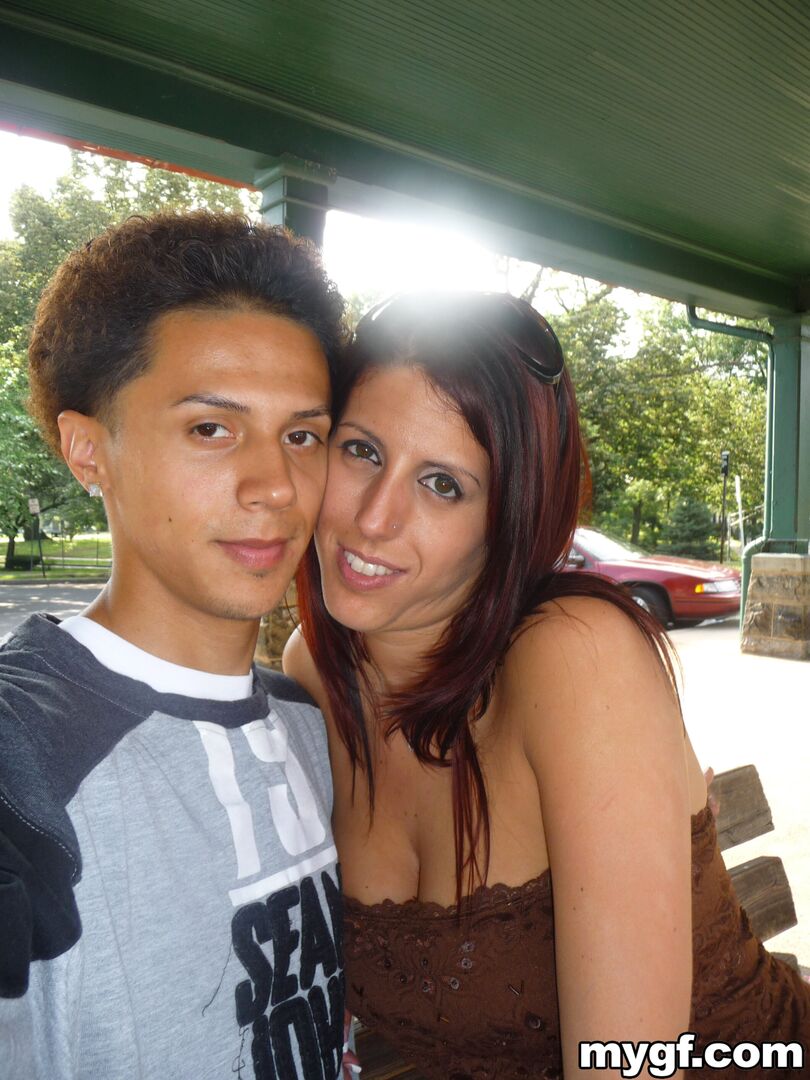Dude's Girlfried's pussy Is Tight and Thick!