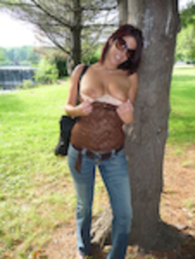 Dude's Girlfried's pussy Is Tight and Thick!
