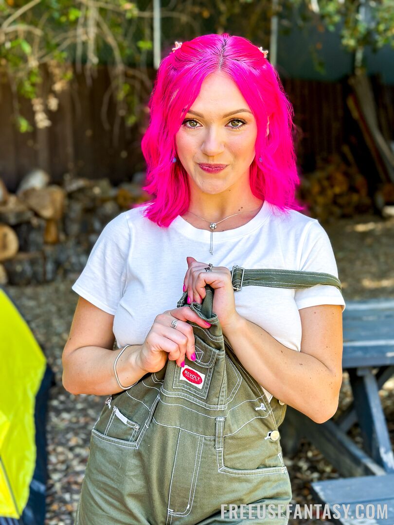 “Share Your Girlfriend” Camper Cutie Bathed in Cum