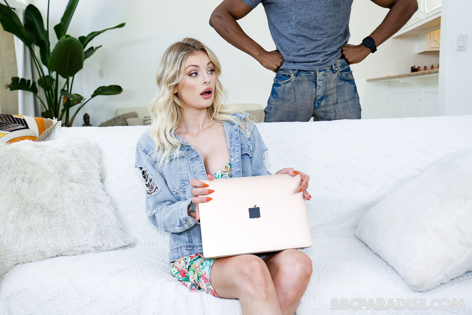 Racist Lady Gets Fucked by a Big Black Dick