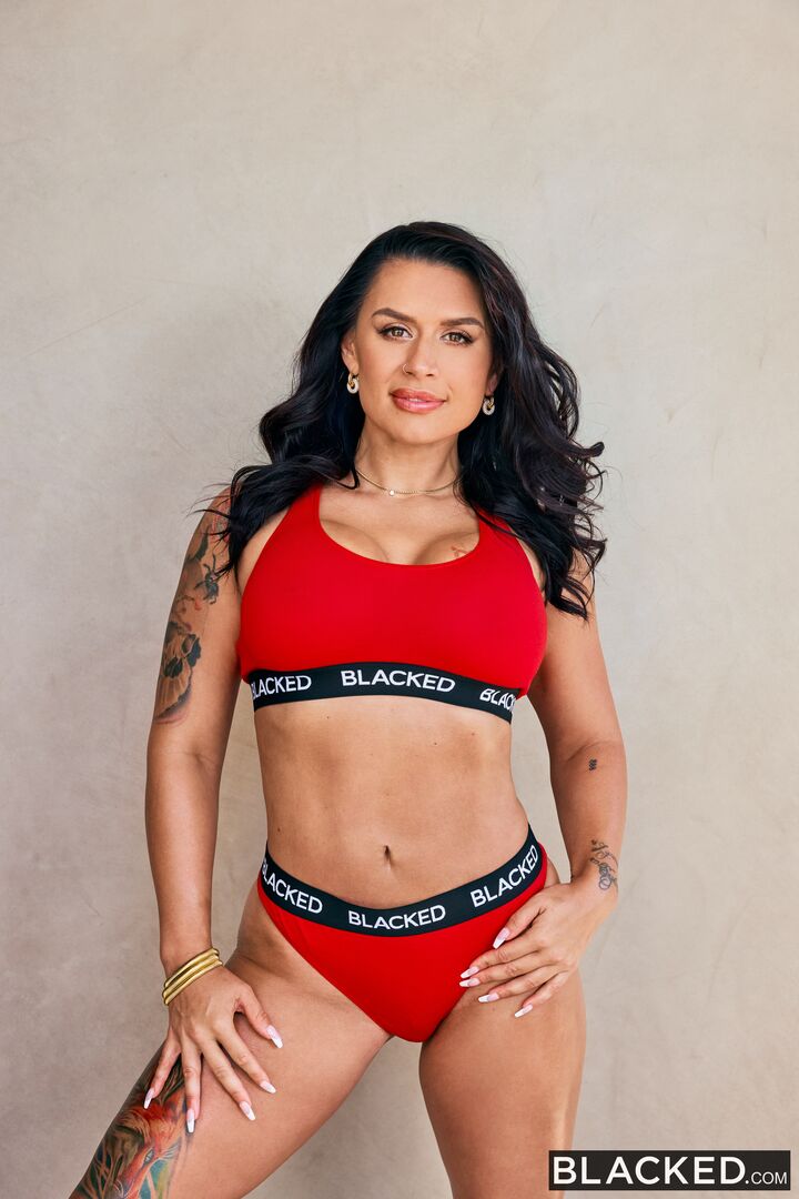 MILF Icon Eva Angelina Makes First Appearance On Blacked