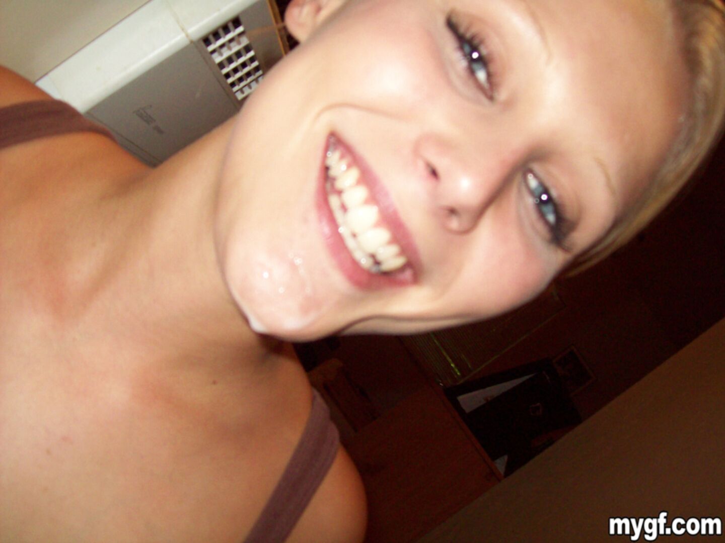 Cute blonde babe can ride!