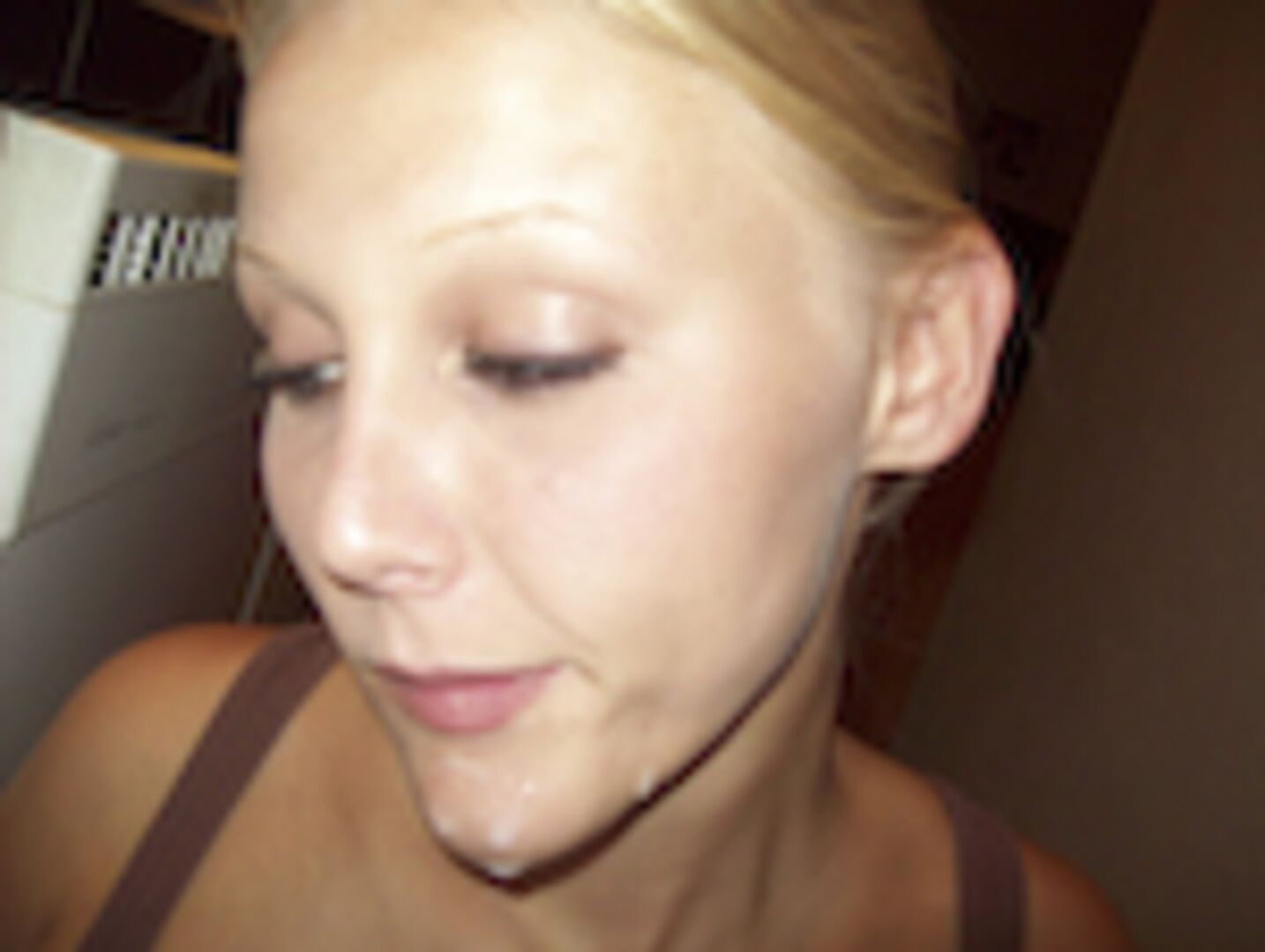 Cute blonde babe can ride!