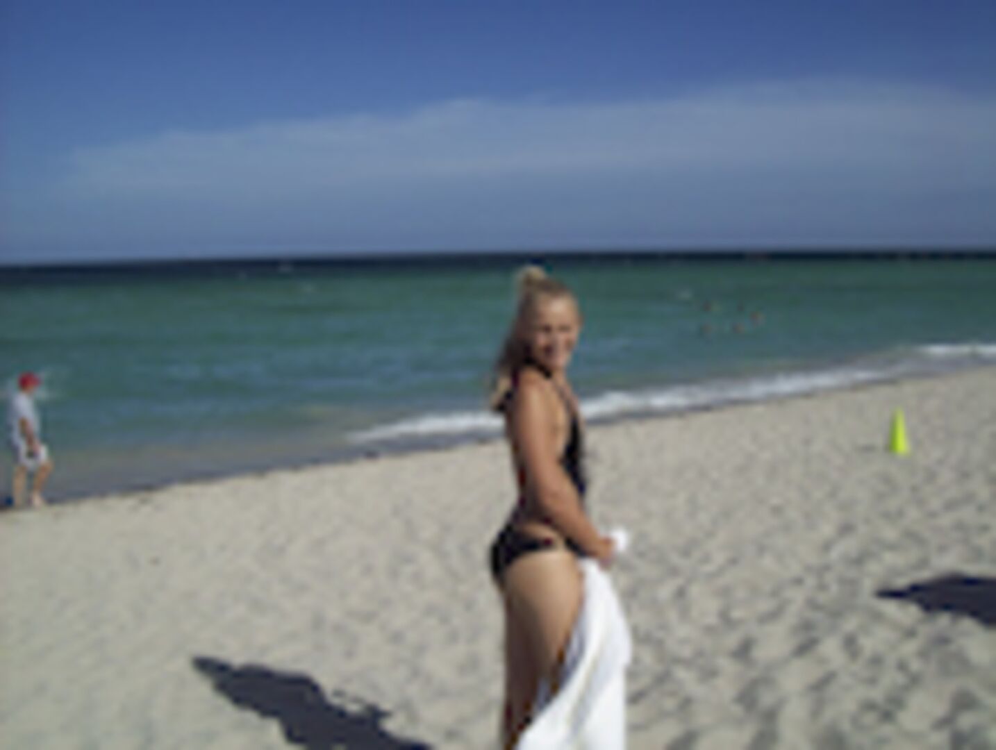Cute blonde babe can ride!