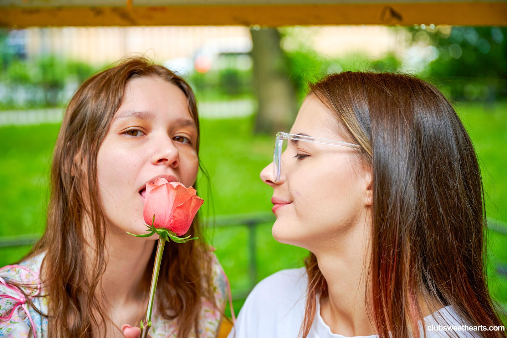 From smelling roses to eating pussy